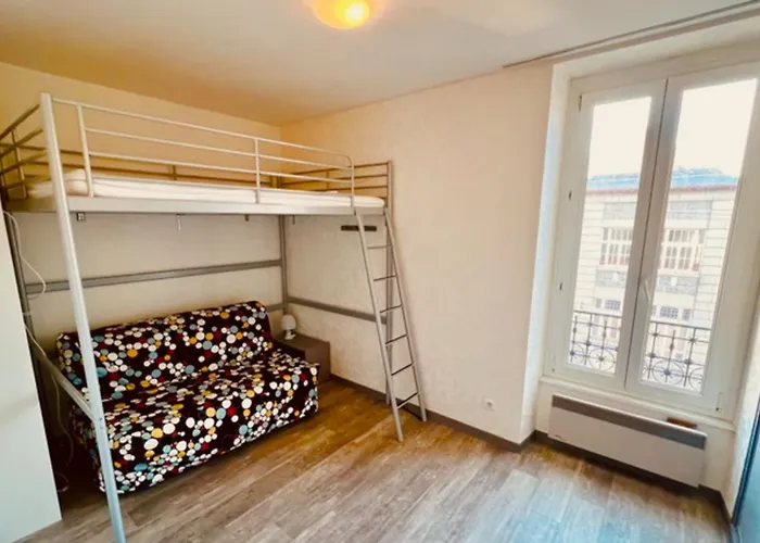 Warm Close To The Slopes And The Lake! Apartmán